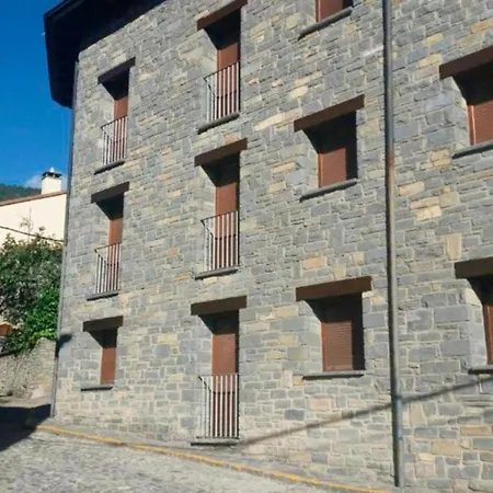 Apartamentos Valle De Tena - Biescas 3000 Exterior photo