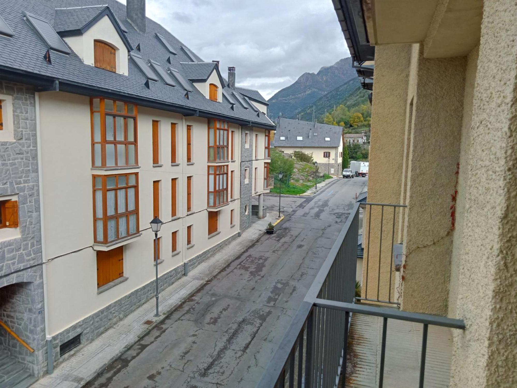 Apartamentos Valle De Tena - Biescas 3000