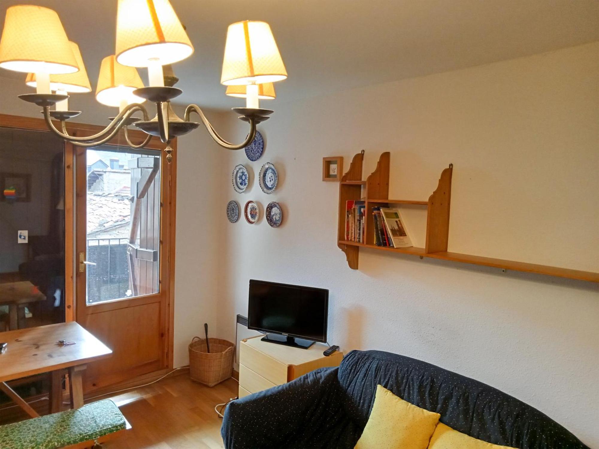Apartamentos Valle De Tena - Biescas 3000